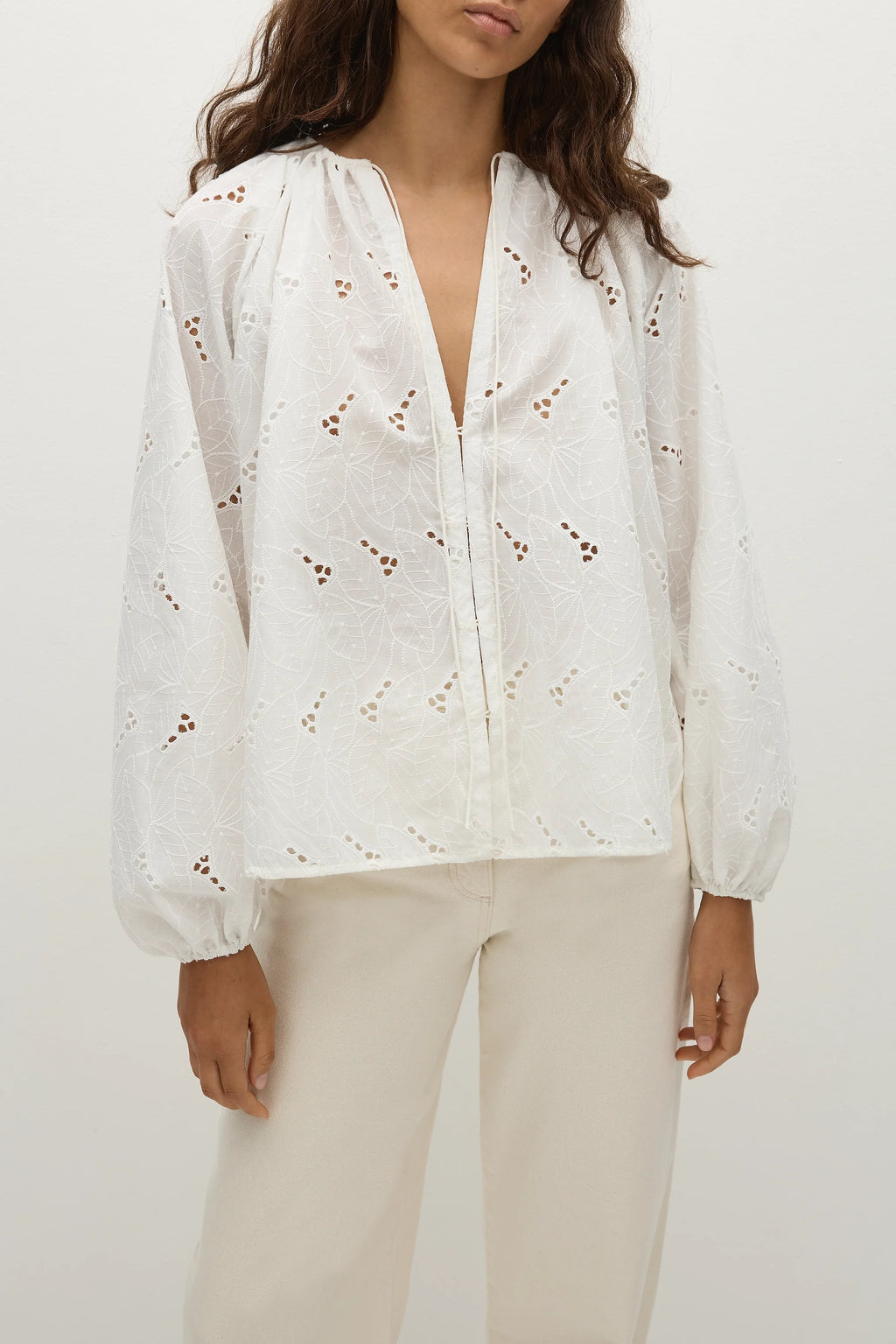Thora Blouse Birgitta Broderie Anglaise White - Final Sale