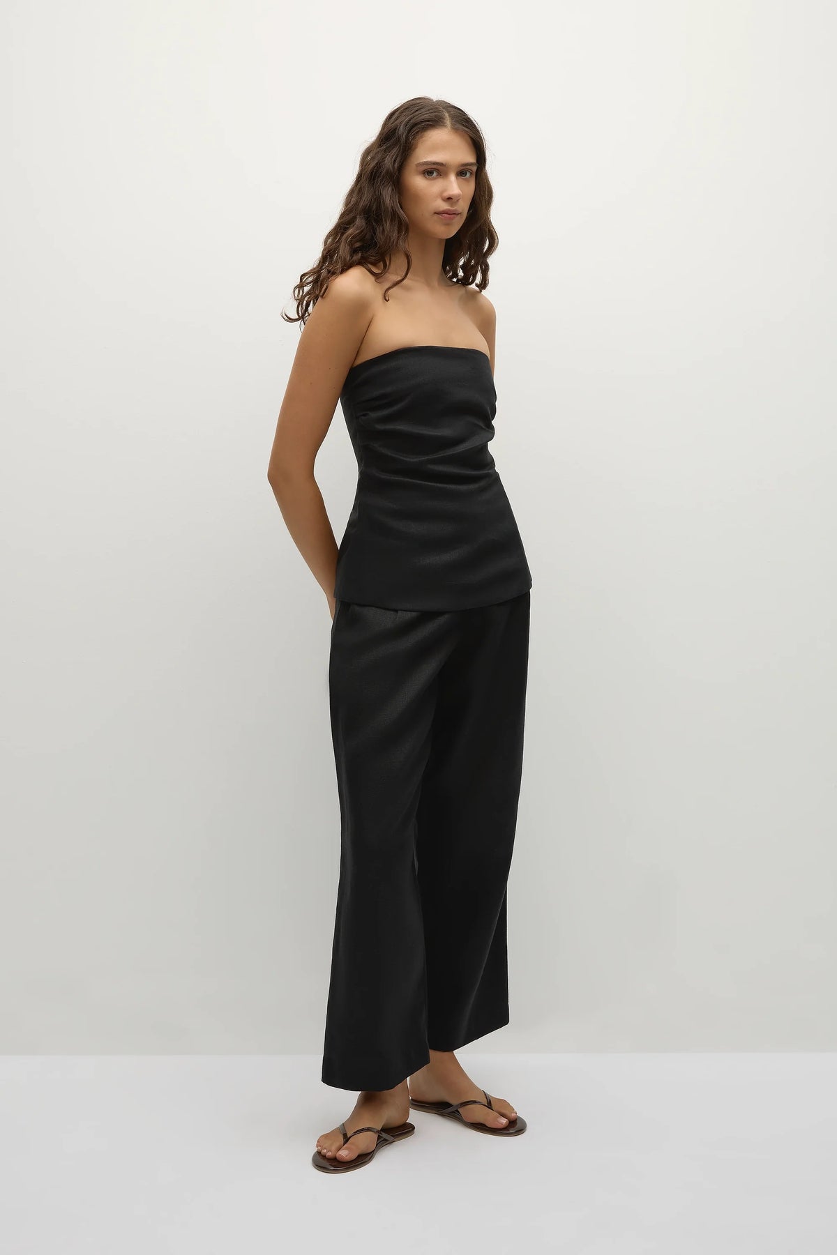 Alexa Top Black