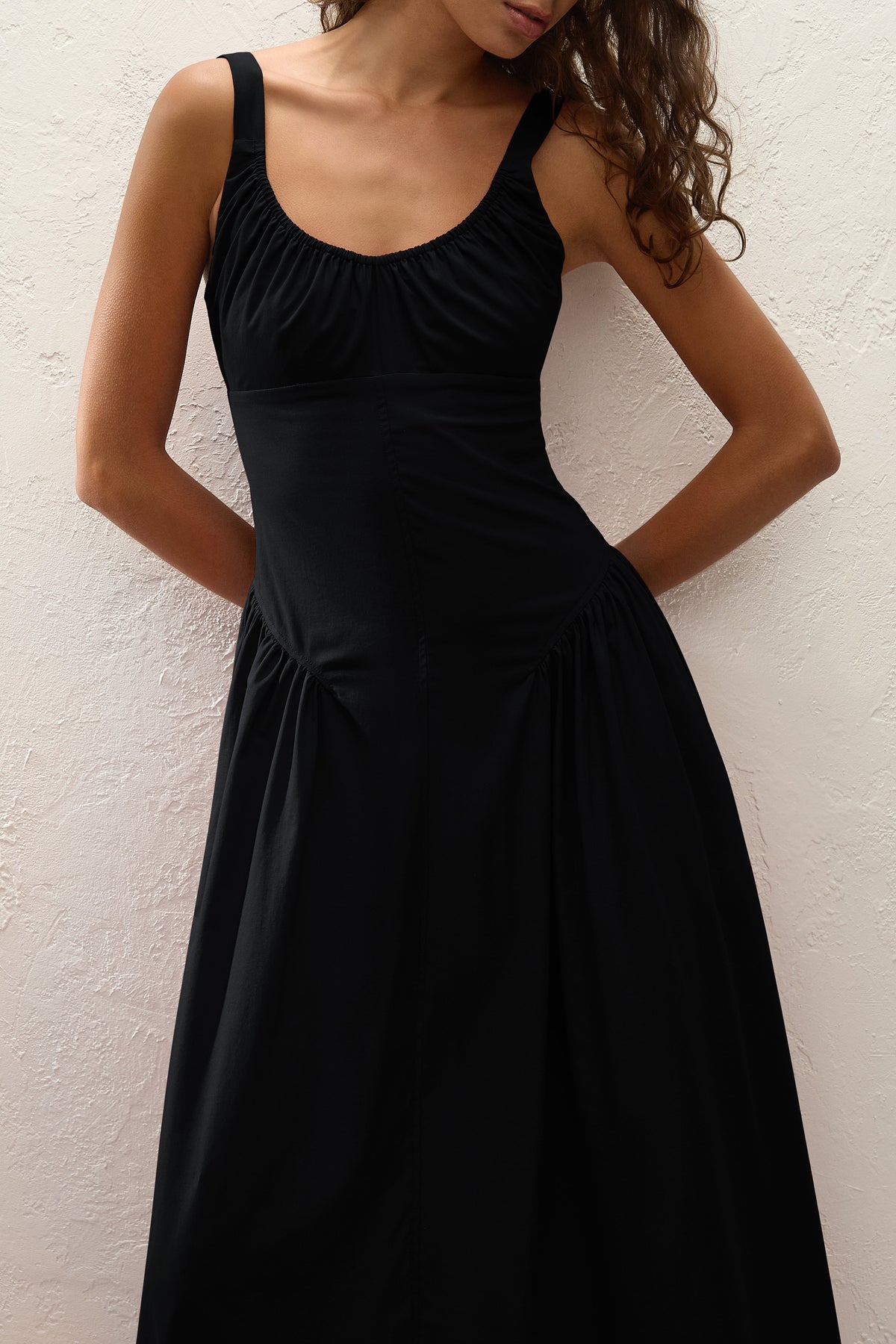Olas Midi Dress Black - Final Sale